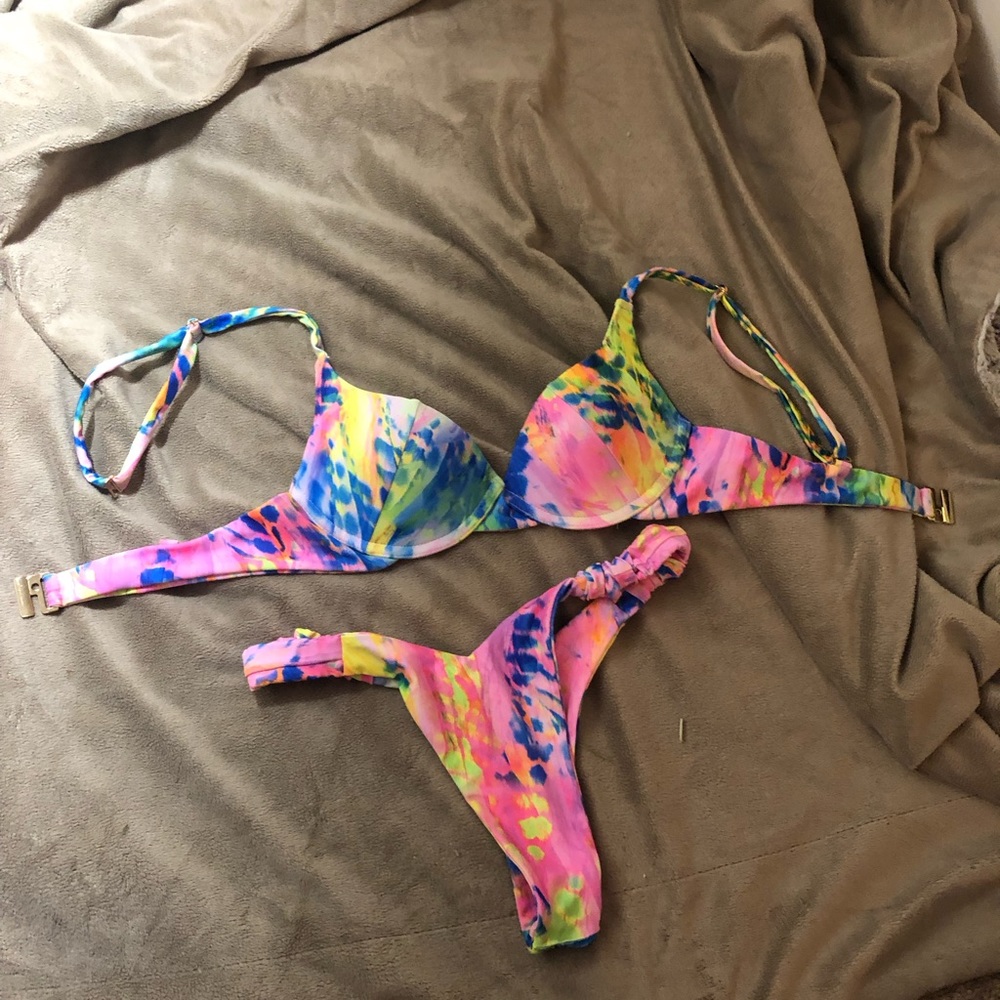 Bikini